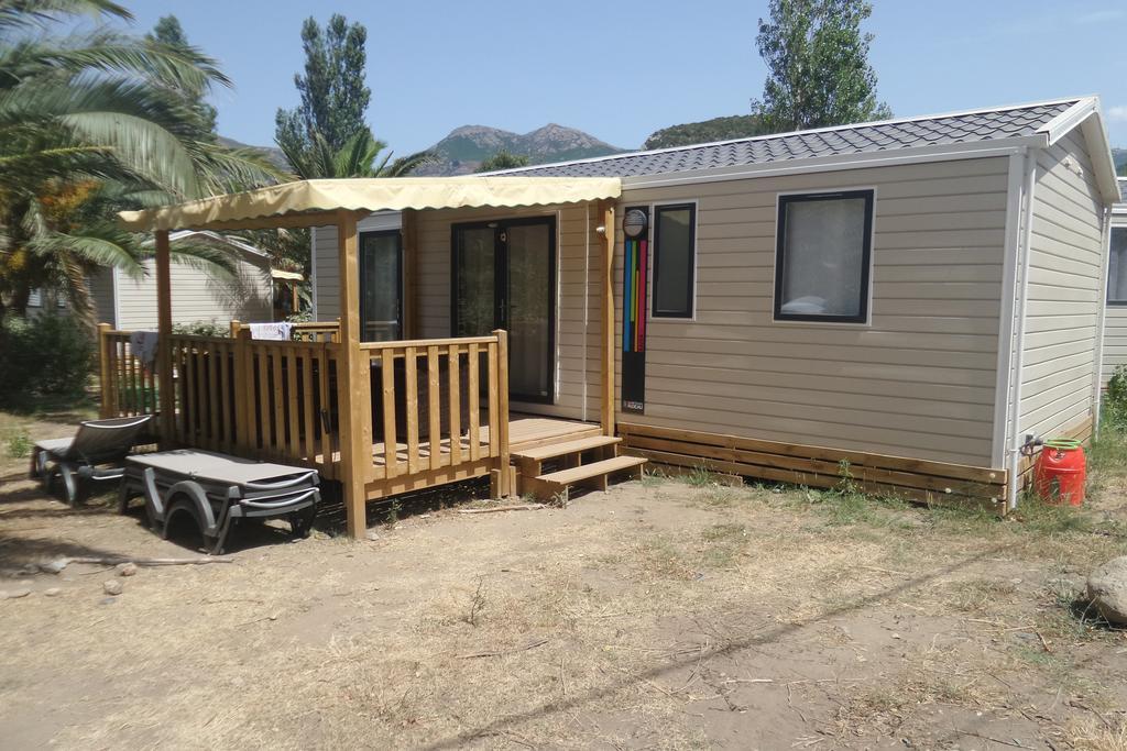 Camping Mobile Home U Sole Marinu 帕特里莫尼奥 外观 照片